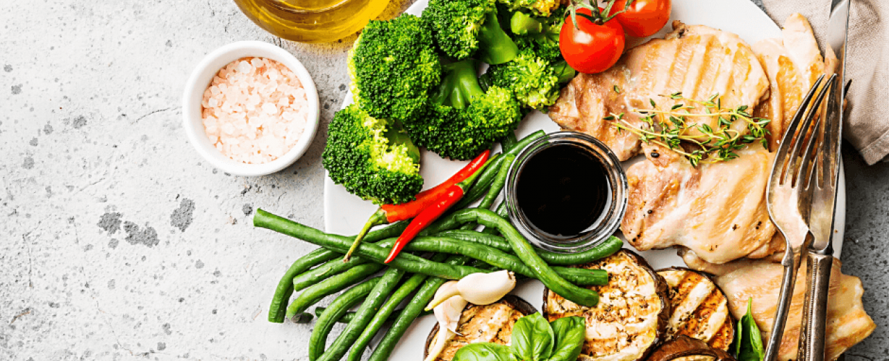 Mityba vasarą, kokių produktų vengti ir kaip numesti svorio 